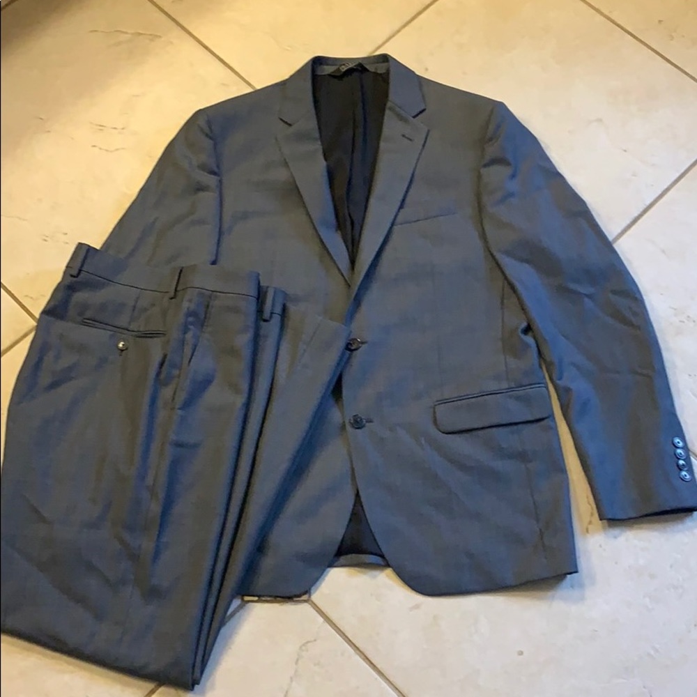 Joseph A Bank slim fit gray suit-35R